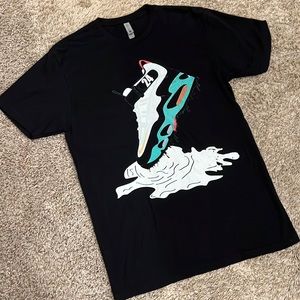 Next Level Sz L Drip Alert Basketball Sneaker #24 Printed Tee